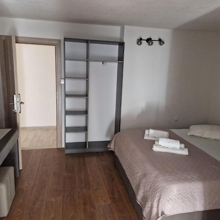 Apartments Petrovic Makarska Dış mekan fotoğraf