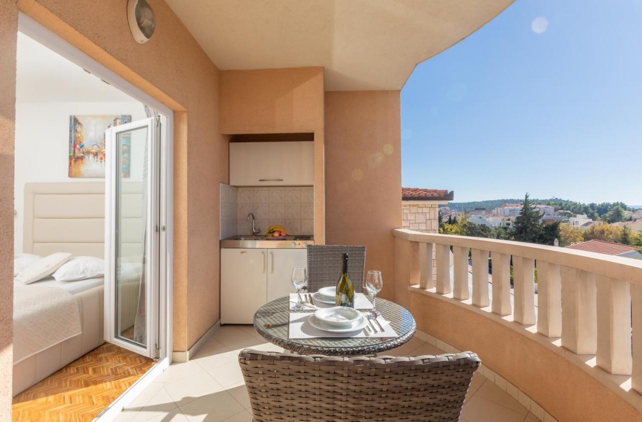 Apartments Petrovic Makarska Dış mekan fotoğraf