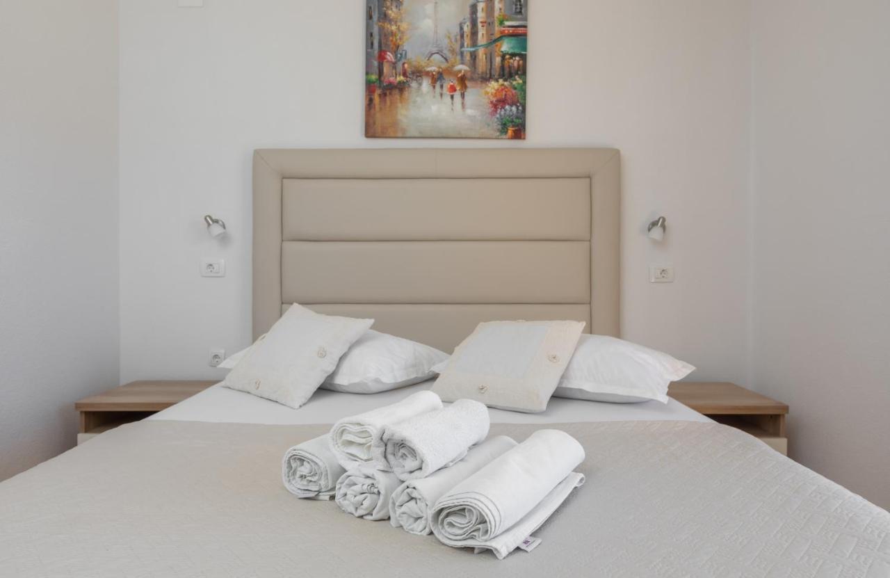 Apartments Petrovic Makarska Dış mekan fotoğraf