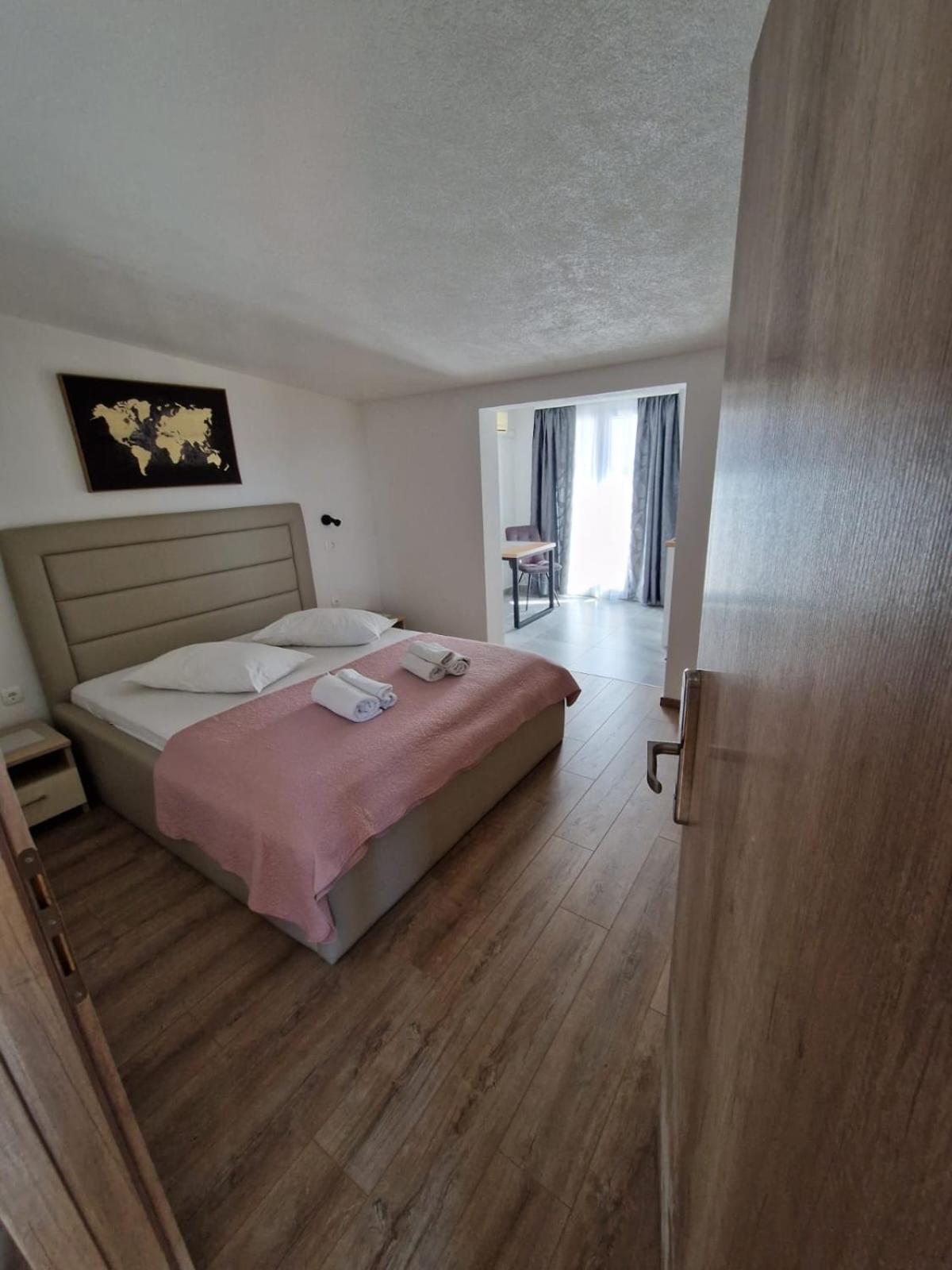 Apartments Petrovic Makarska Dış mekan fotoğraf