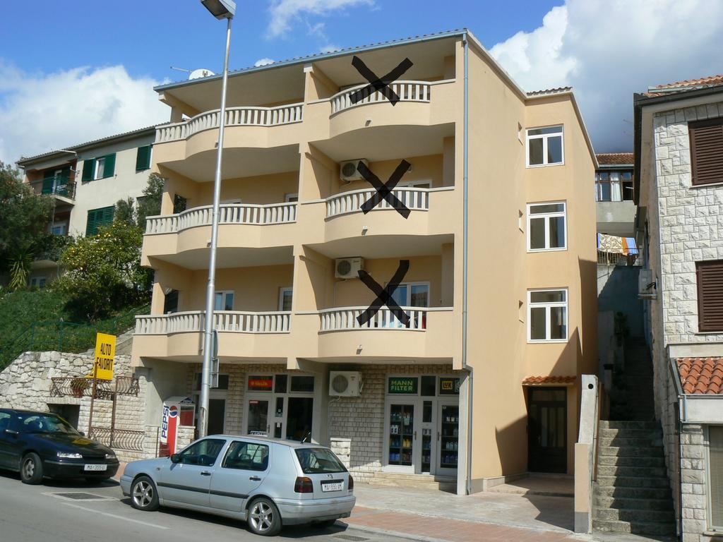 Apartments Petrovic Makarska Oda fotoğraf